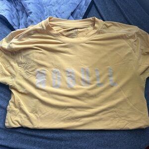 Men’s small nobull t shirt